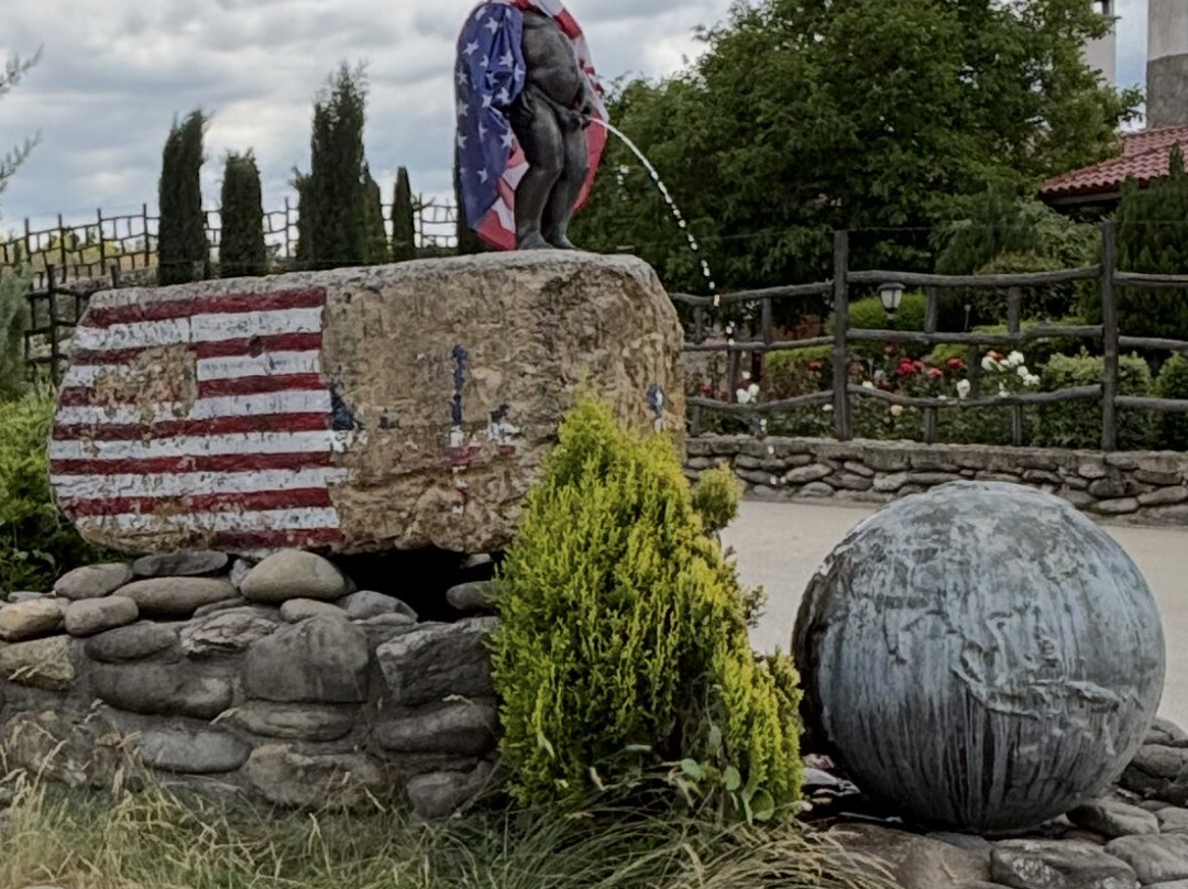 Damascena Ethnographic Complex-Pavel Banya必去景点