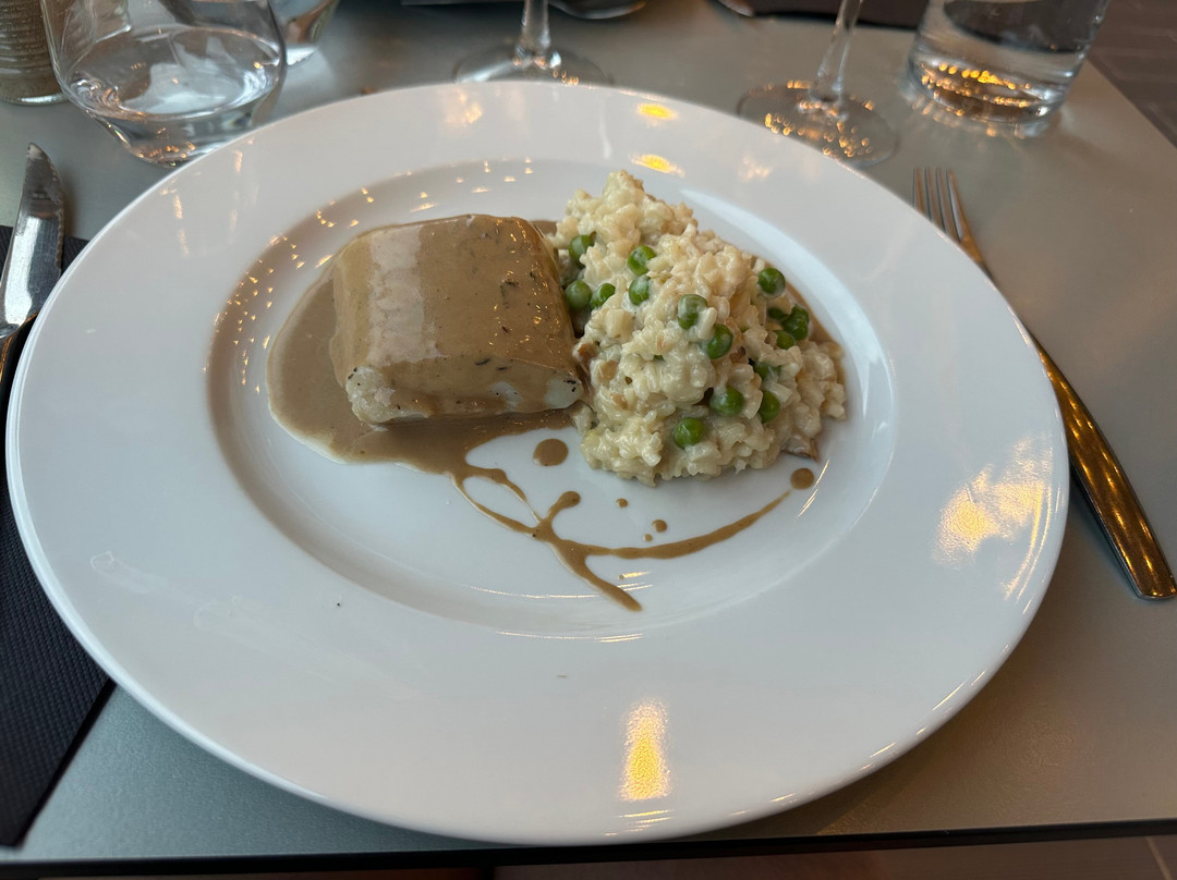 Auberge Lou Poumié主图