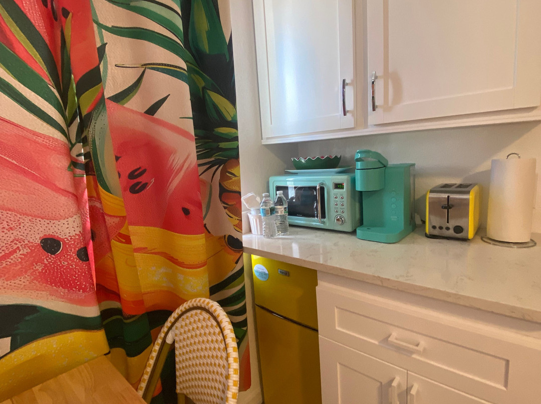 Salt Water Suites主图