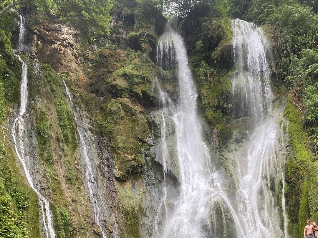 Paruki Transfer & Tour Adventures-维拉港必去景点