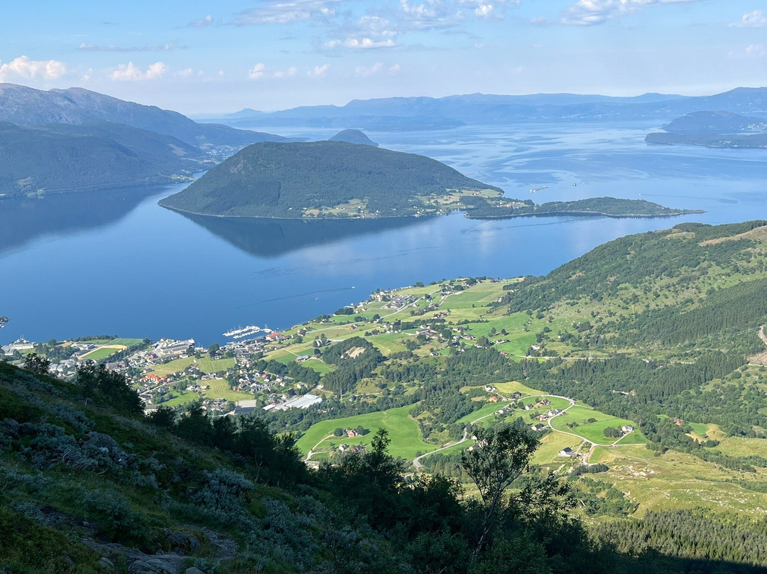 Melderskin (1426 moh)-Rosendal必去景点