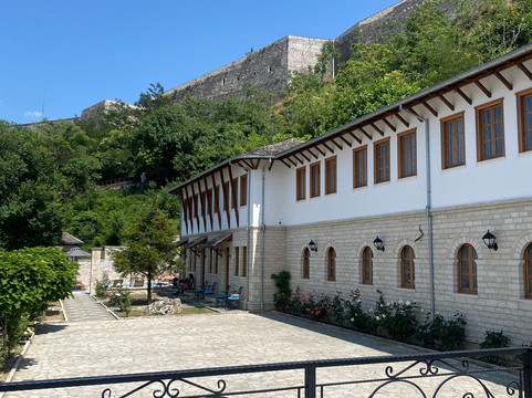 玫瑰园酒店主图