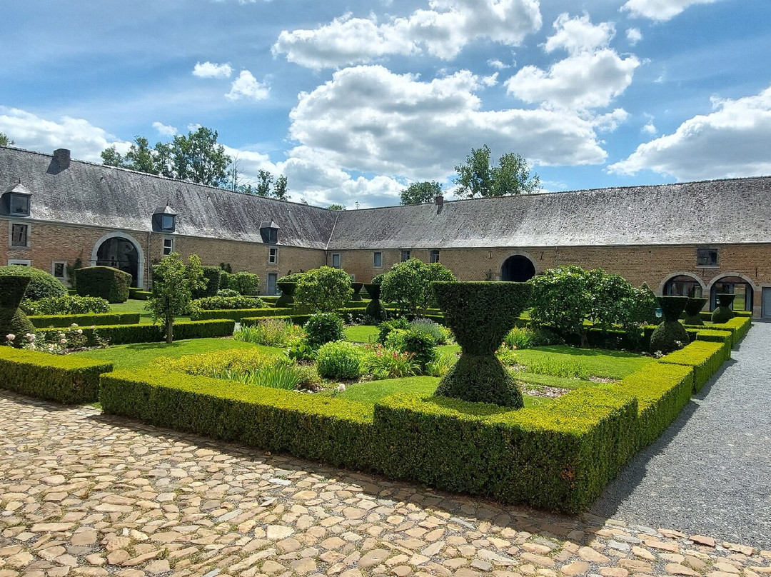 Le Chateau de Lavaux Sainte-Anne-Lavaux-Sainte-Anne必去景点