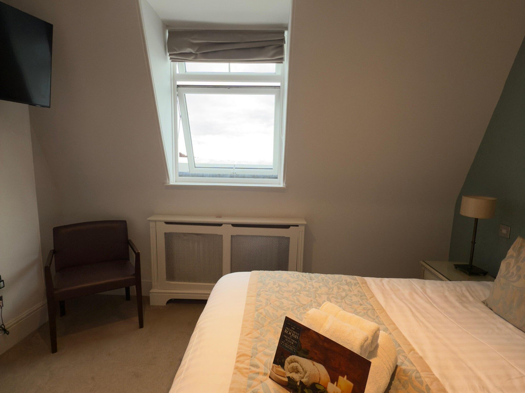 Trenython Manor主图