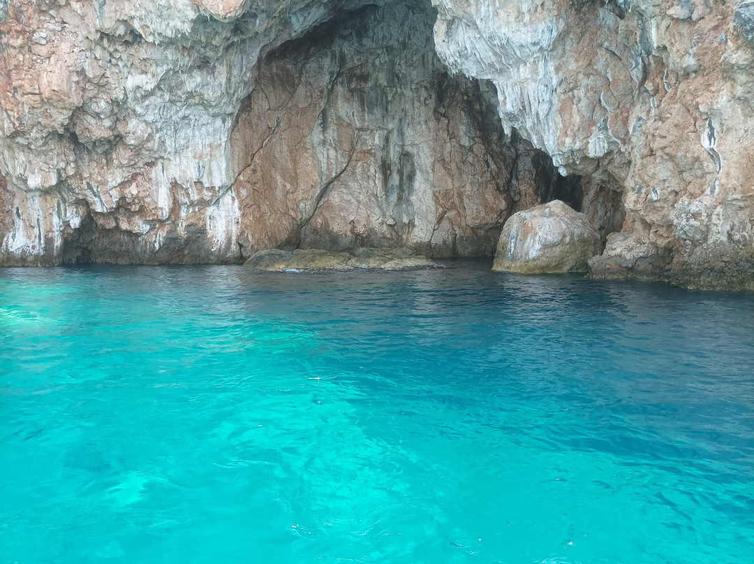 Himara Beach Hopping Tours-Himare必去景点