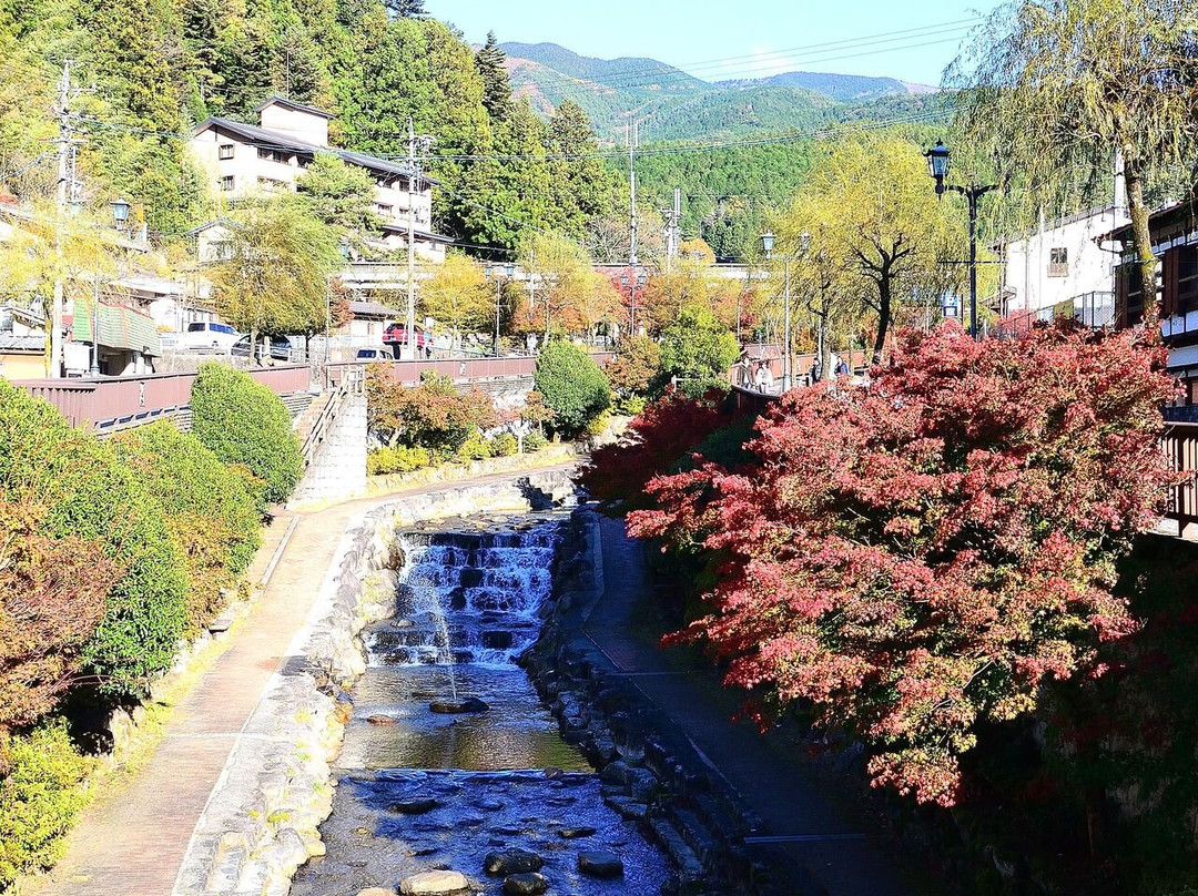 下吕温泉-下吕市必去景点