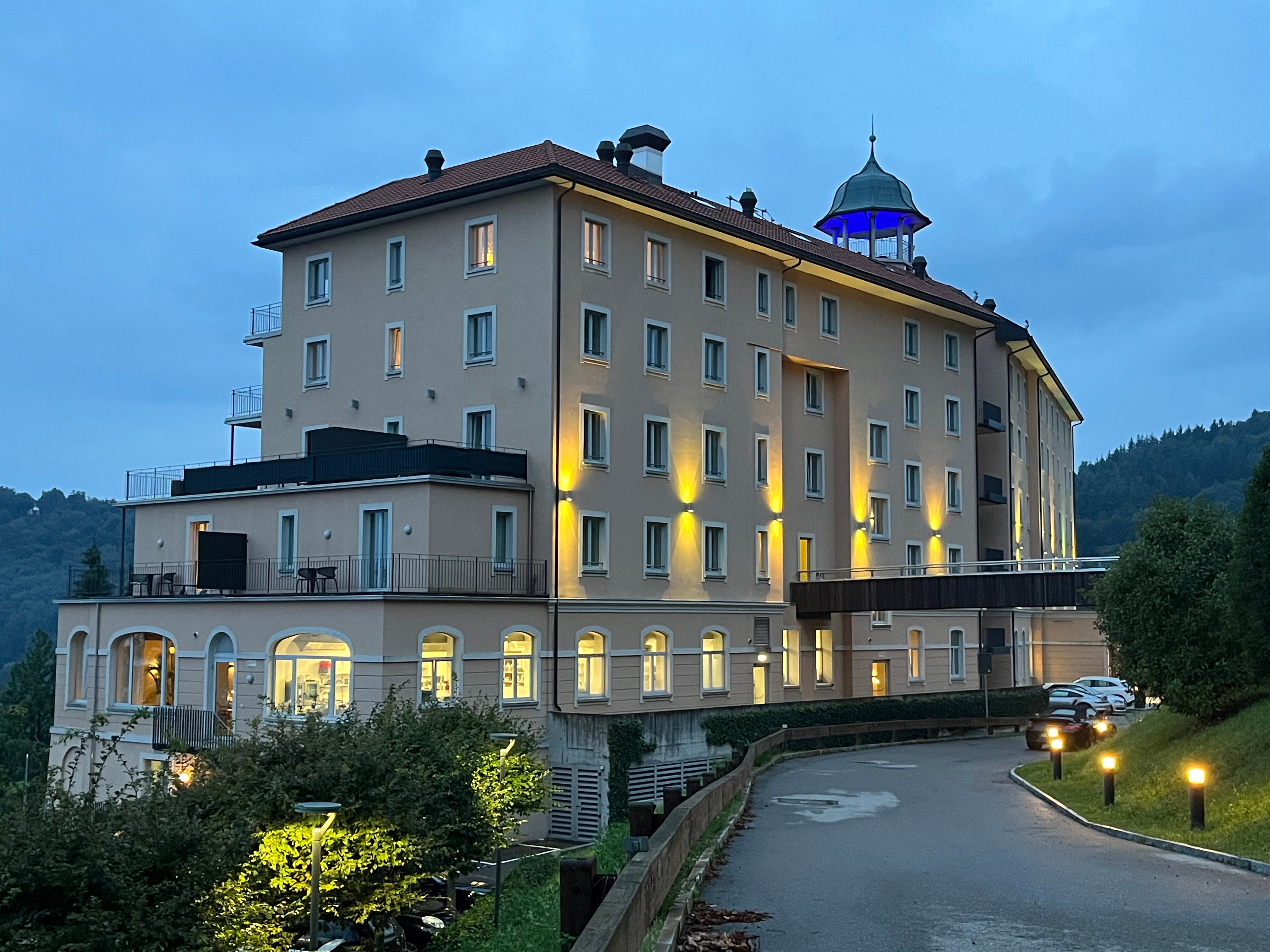 Kurhaus Cademario Hotel & Spa-浴室