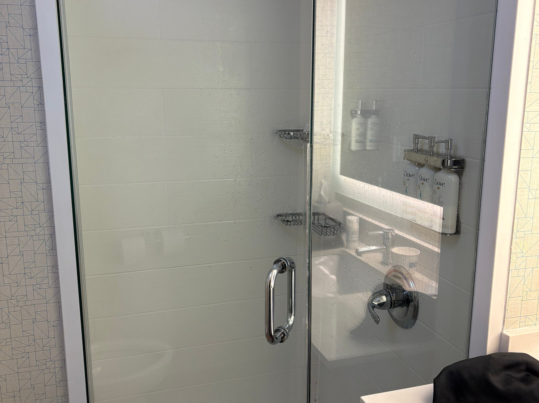 奥利安希尔顿恒庭酒店主图