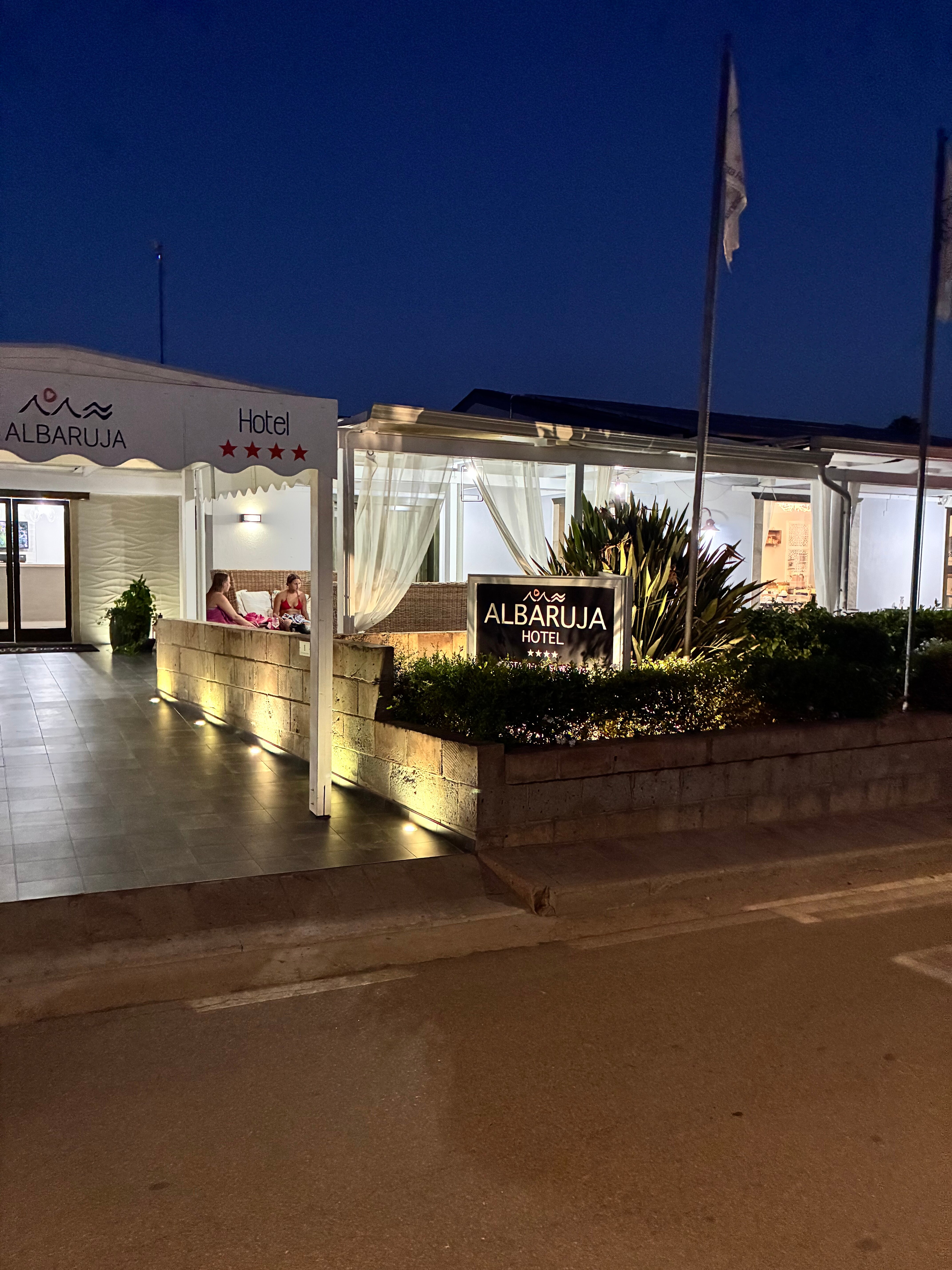 Hotel Albaruja-官方