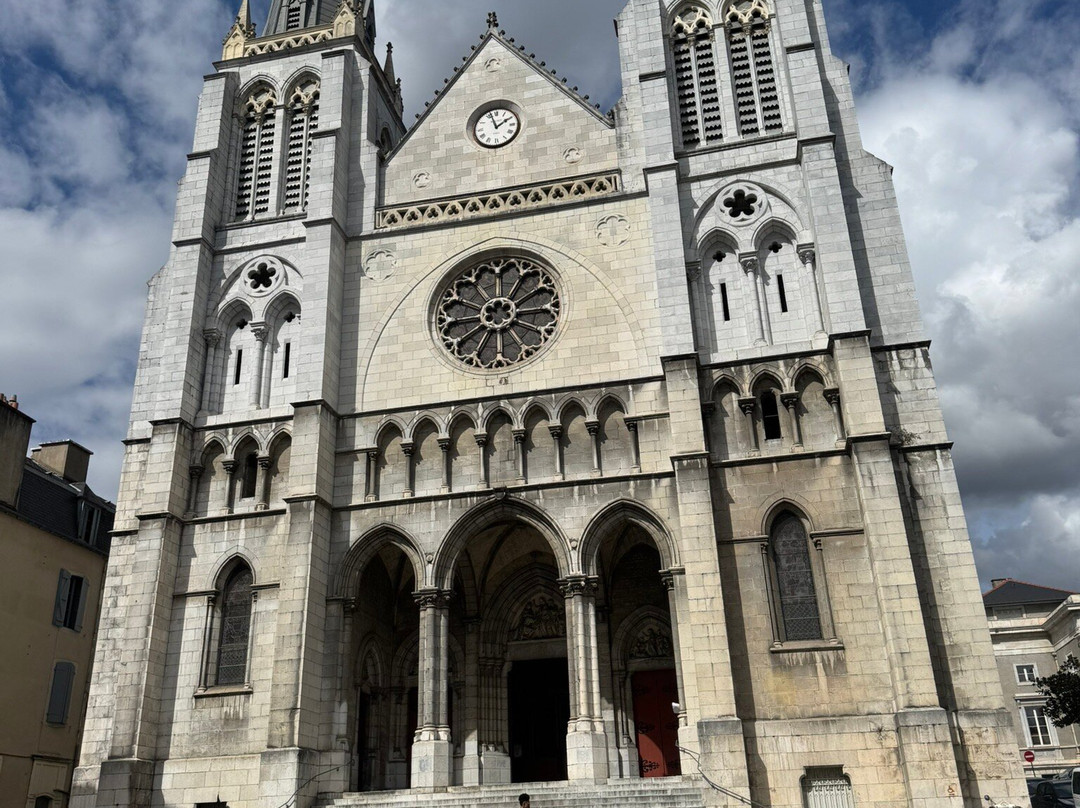 Eglise Saint-Jacques-坡市必去景点