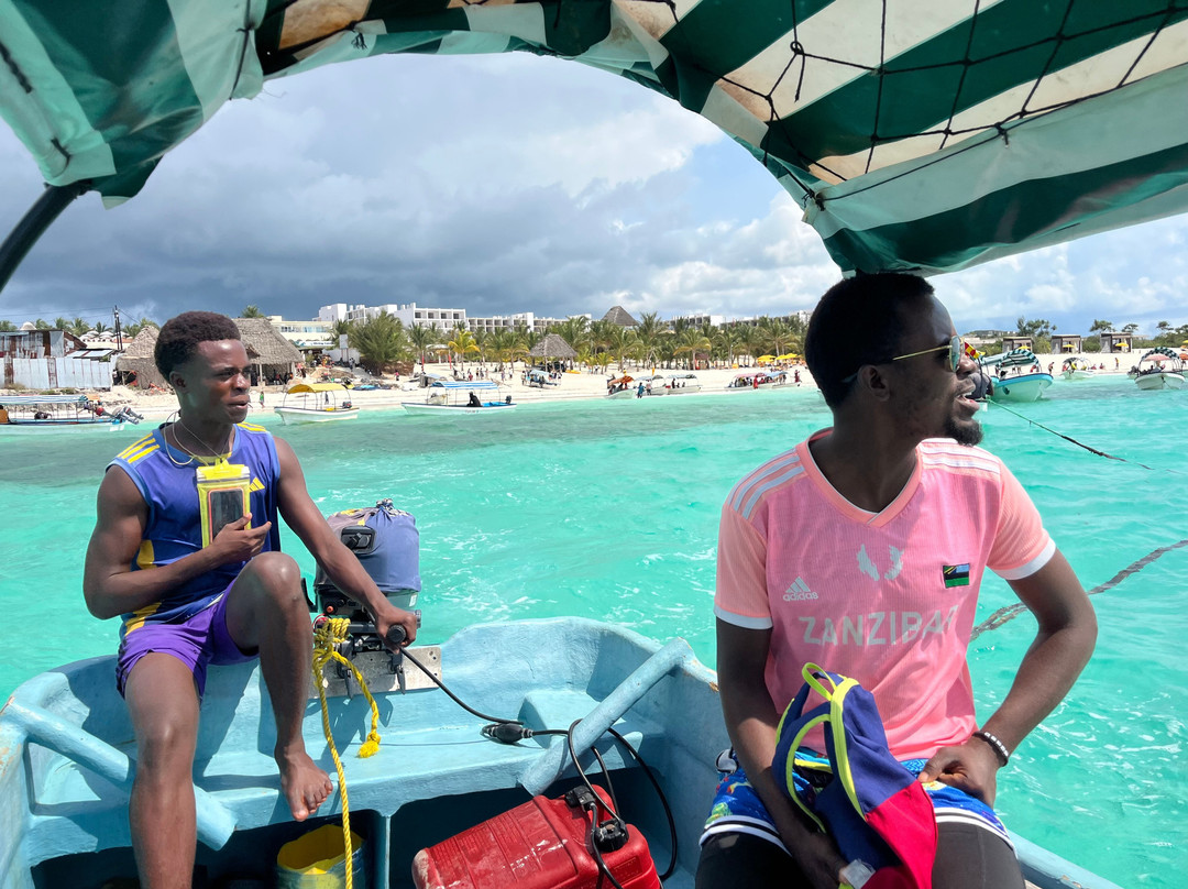 Ayoub Zanzibar Tour-Kigomani必去景点