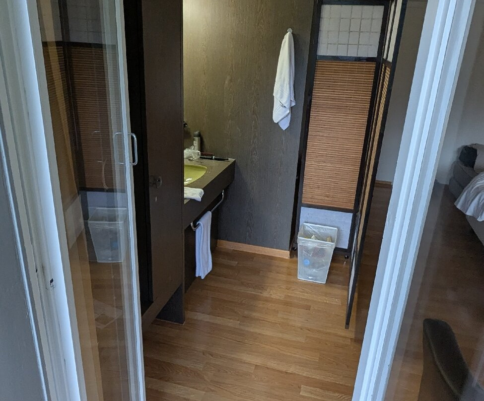 圣母峰酒店主图