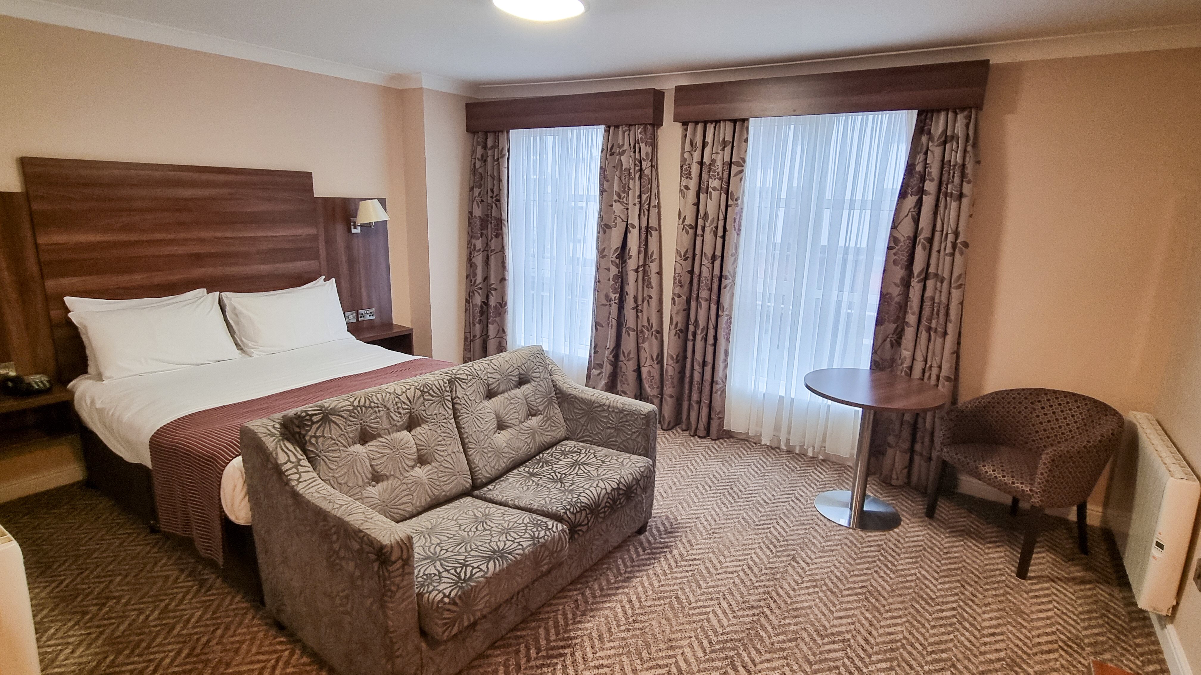 Dillons Hotel-客卧