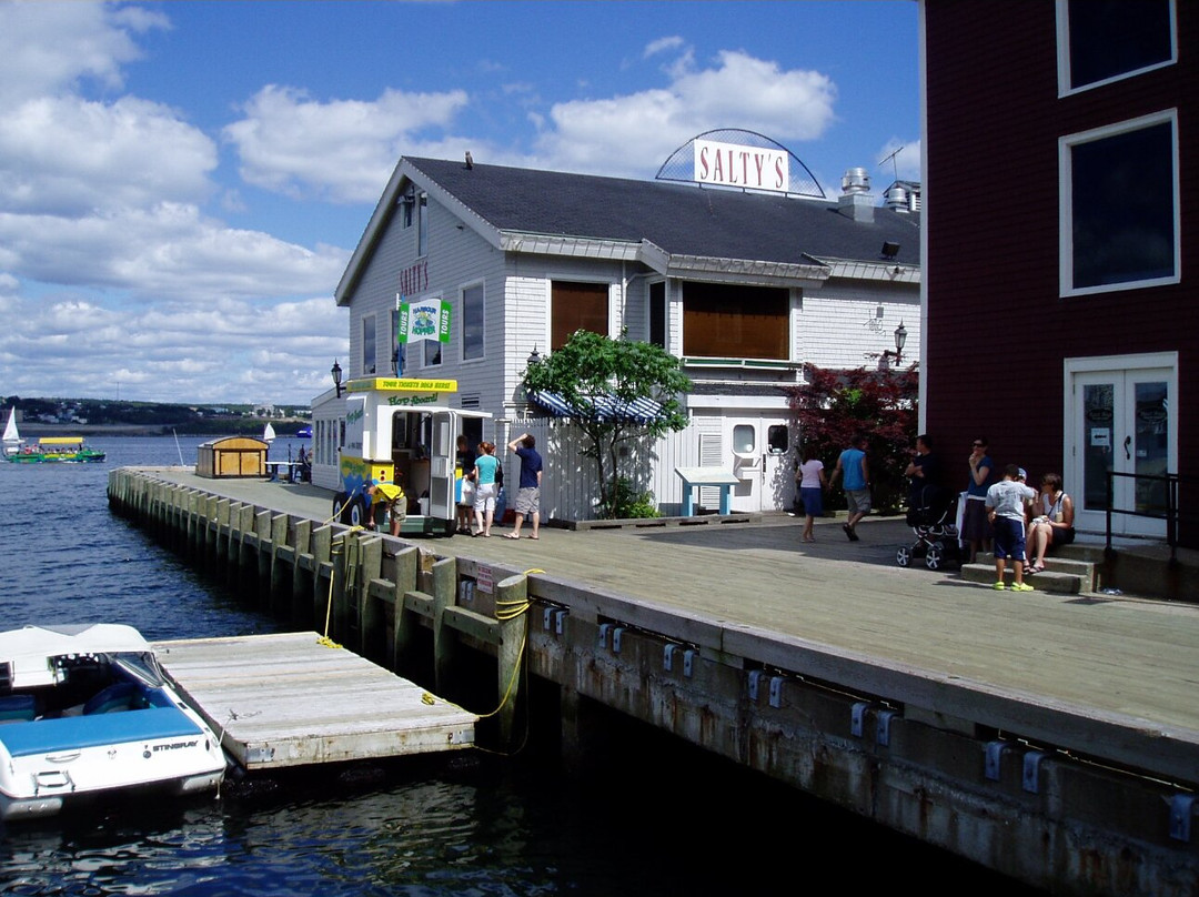 Halifax Waterfront Boardwalk-哈利法克斯必去景点