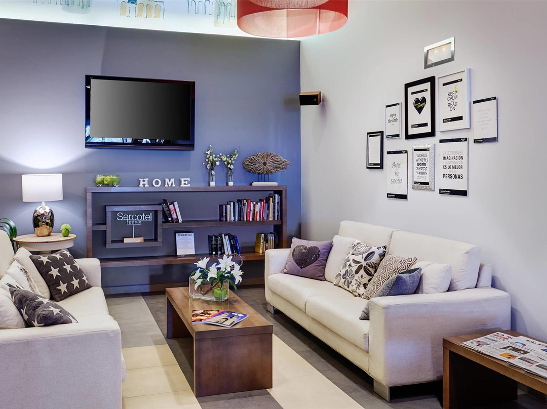 洛格罗尼奥酒店住宿-Hotel Sercotel Portales