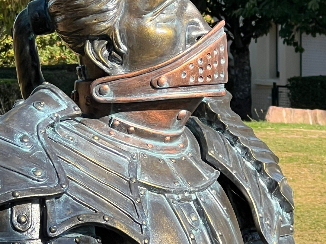 Les Chevaliers De La Table Ronde-Neant-sur-Yvel必去景点