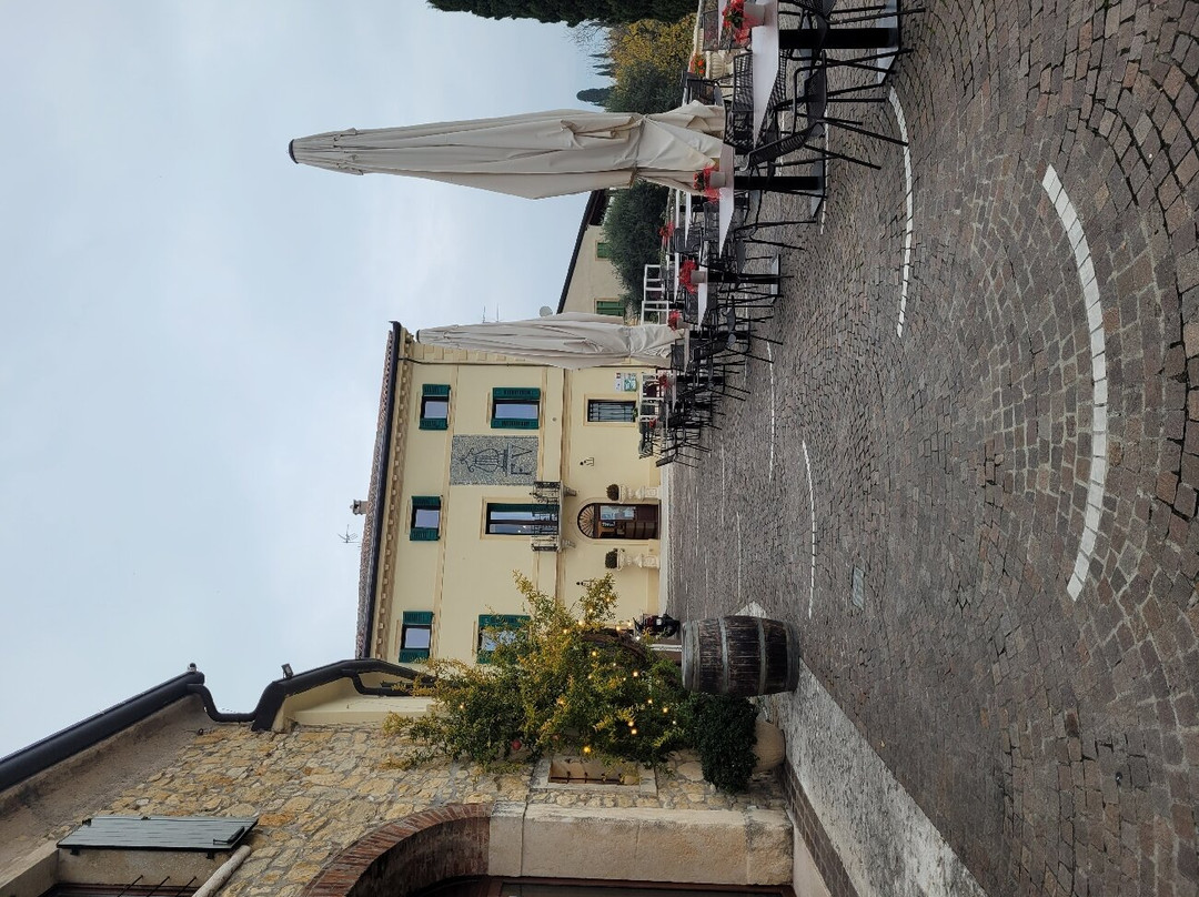 Castrum Wine Relais主图