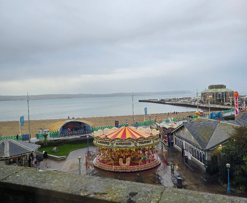 Alexandra Hotel主图