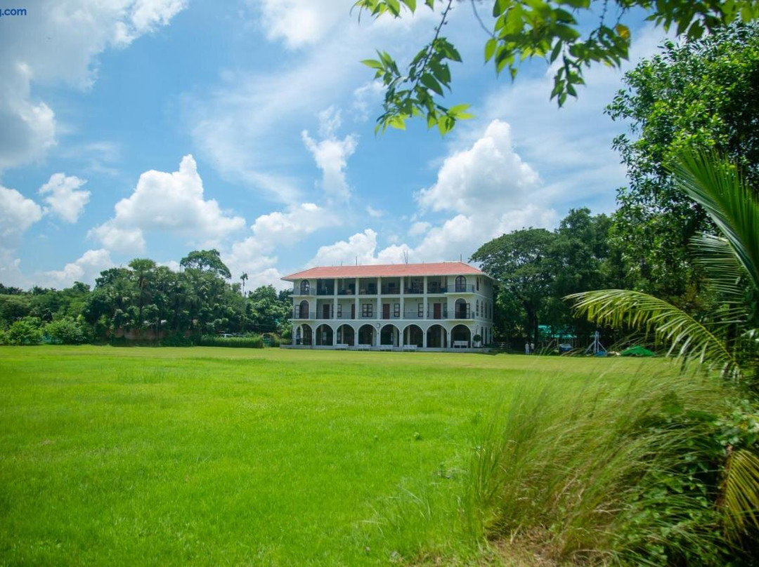 The Pavilion At Riverside Park