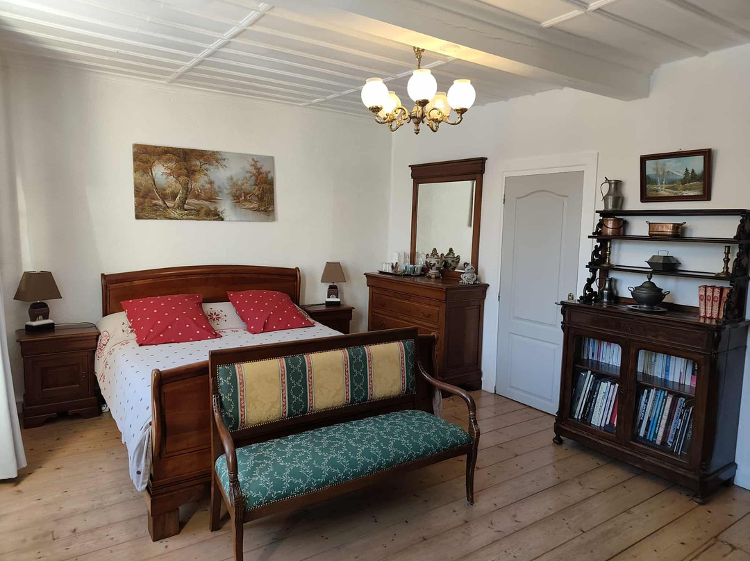 A la Grenouille主图