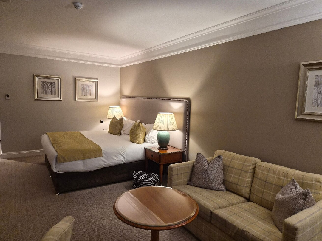 纽波特希尔顿酒店主图