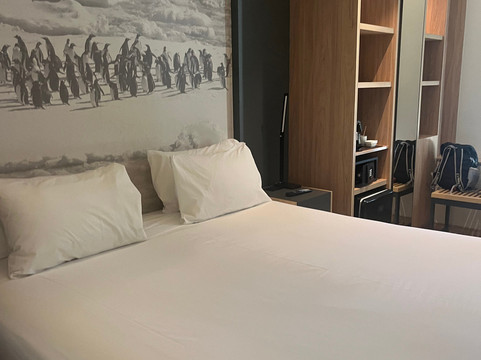 阿尔马苏尔普罗维登西亚酒店主图