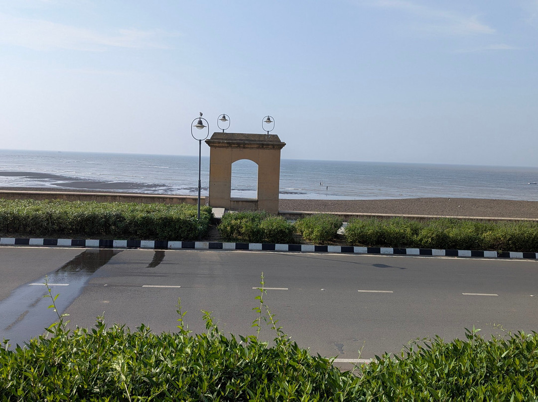 Praveg Beach Resort Daman, Lighthouse Beach主图