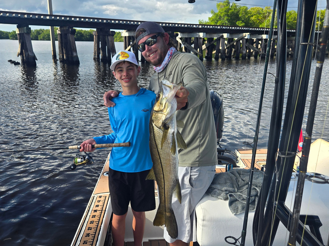 Pure Passion Fishing Charters-迈尔斯堡海滩必去景点