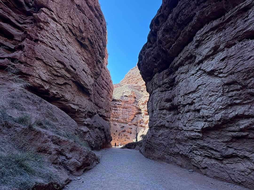 DunHuang Travel Guide-敦煌市必去景点