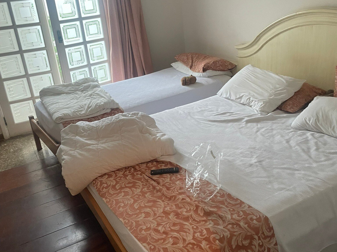 Colonial Plaza Hotel主图