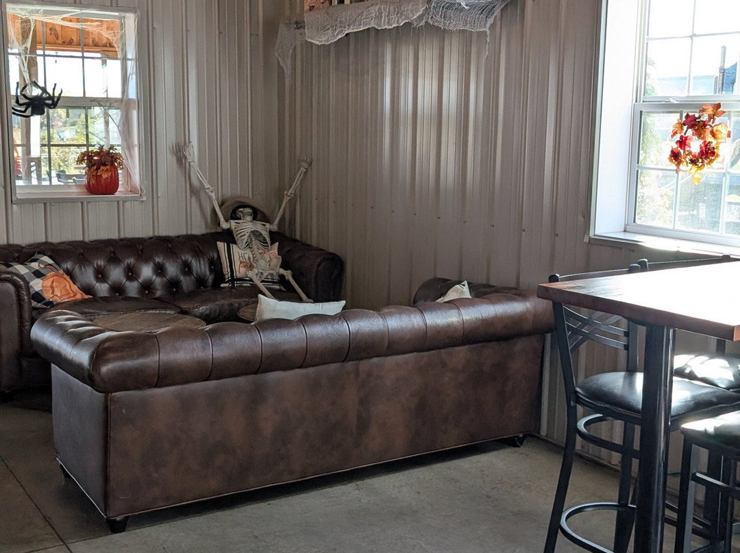 Urban Vines Winery & Brewery Co.-Westfield必去景点