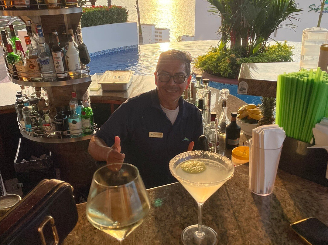 Sky Bar-瓦拉塔港必去景点