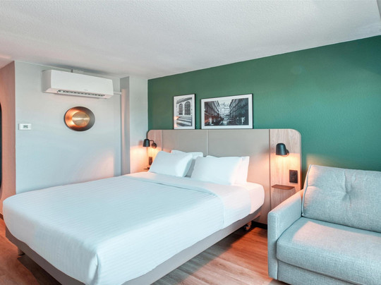 贡比涅酒店住宿-钟楼康贝尼酒店