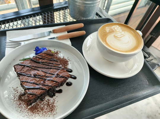 Sloths Cafe Central Beach Pattaya