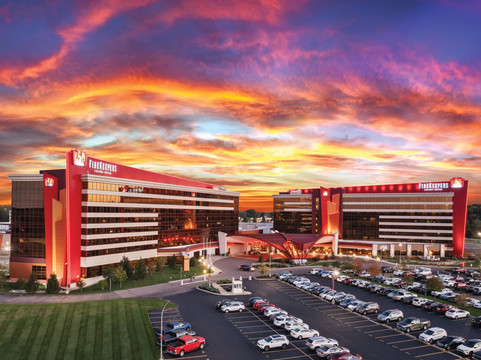 消防员娱乐场酒店主图