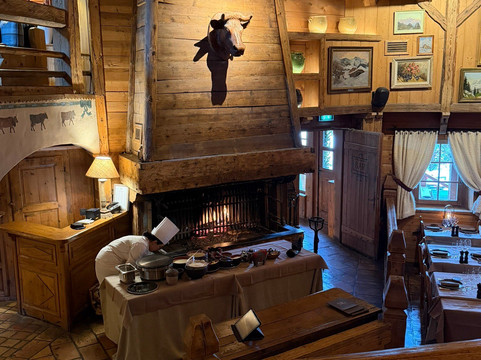 玛丽菲尔姆酒店主图