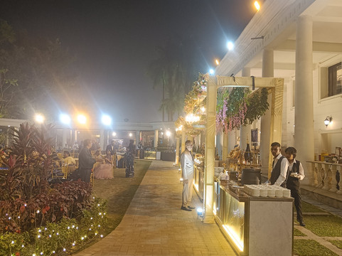 潘奇瓦蒂财富公园酒店主图