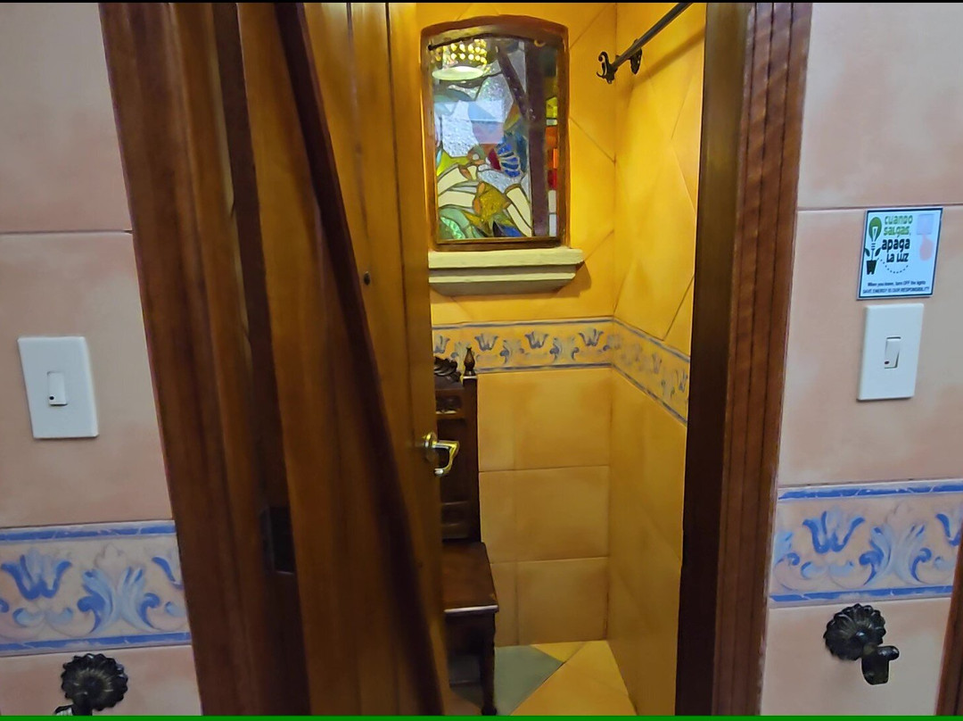 露娜火山探险水疗中心主图