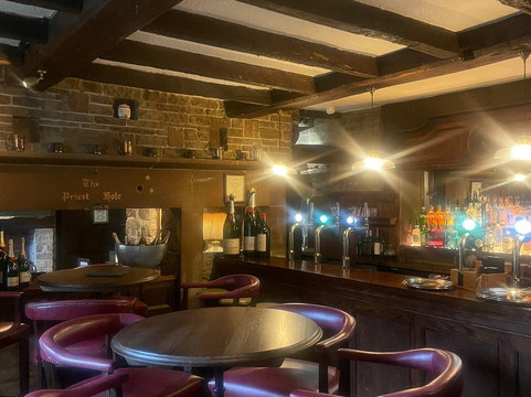 惠特利霍尔酒店主图