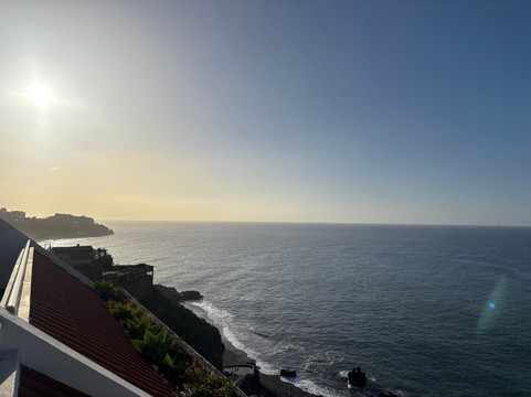 奥卡海滩酒店主图