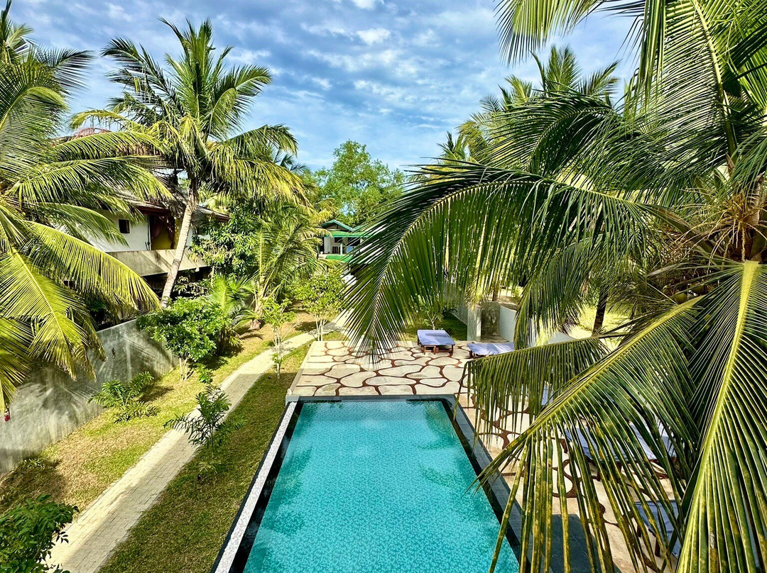 蓝天餐厅旅馆主图