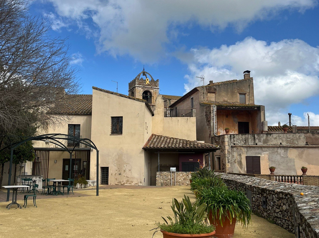 Claustro y convento de santo Domingo-Pollenca必去景点