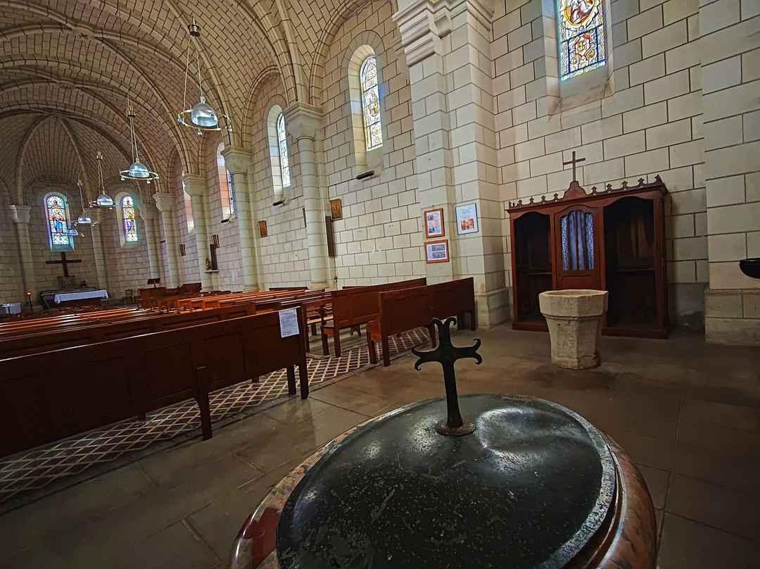 Église Saint-Jacques de Villeperdue-Villeperdue必去景点
