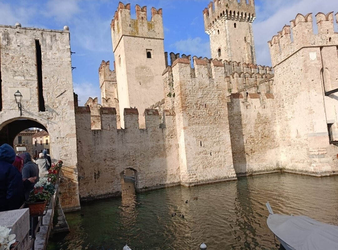 Centro Storico Sirmione-锡尔苗内必去景点