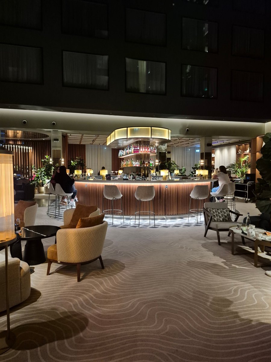 丽笙蓝标酒店，苏黎世机场-官方