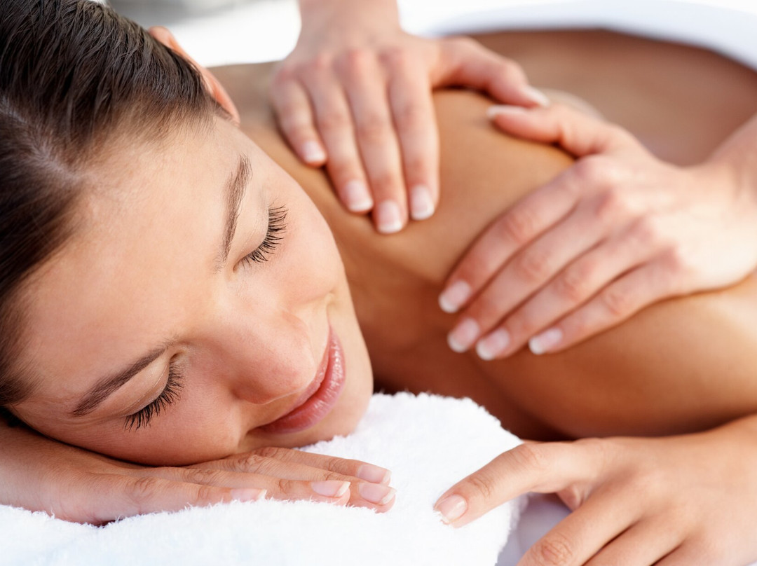 Lomi Wave Hawaiian Massage-Guatiza必去景点