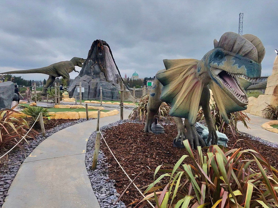 Dino Falls Adventure Golf-Trafford Park必去景点