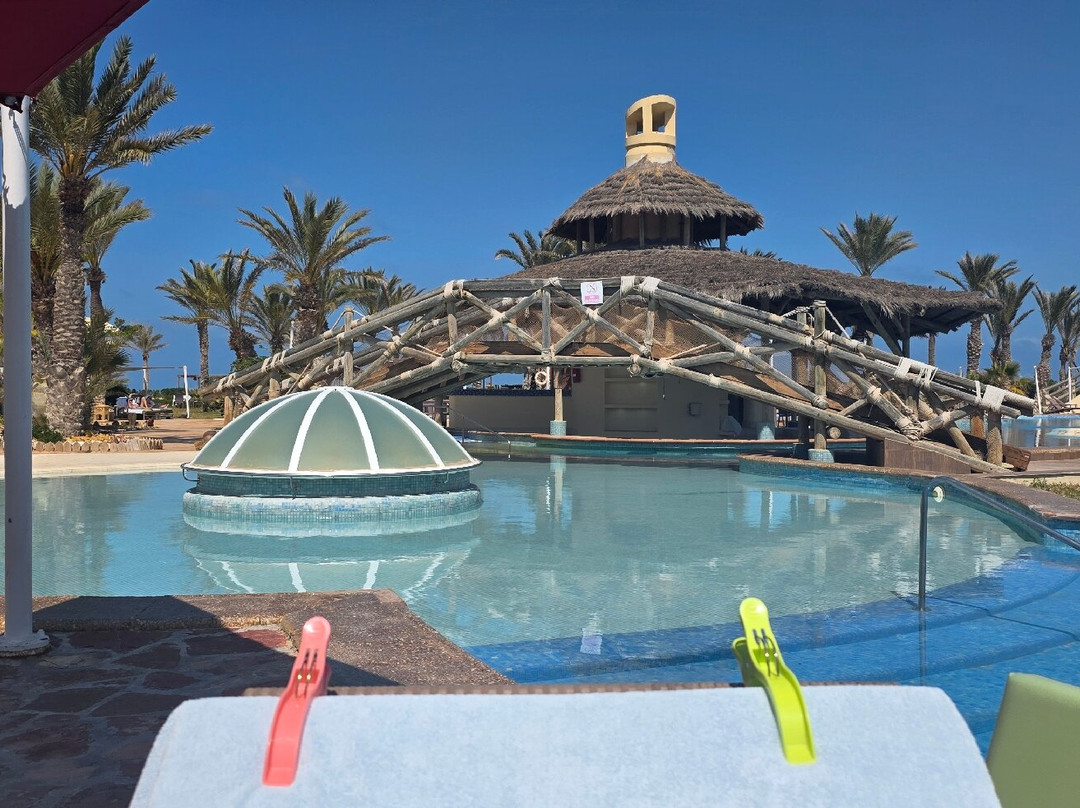 杰尔巴哈斯尔珍贵塔拉索 Spa 酒店主图