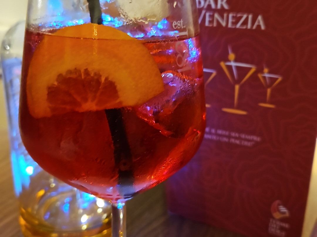 泰尔梅花园酒店主图