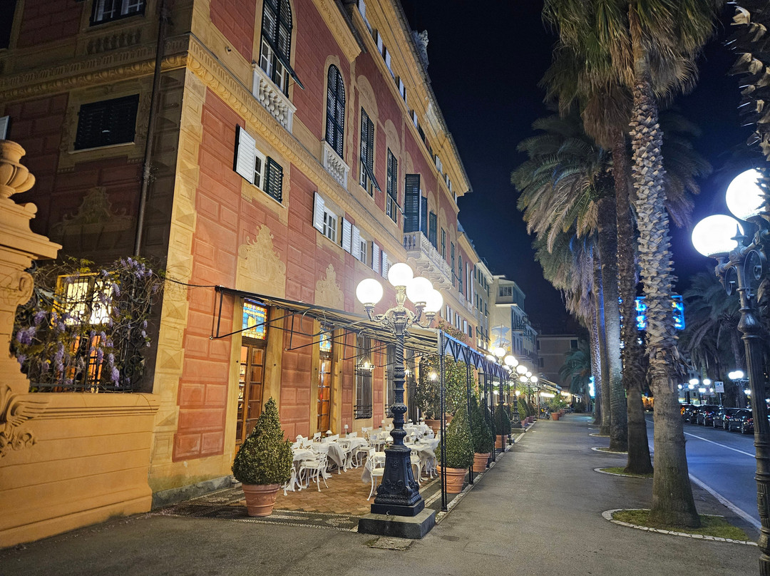 巴尔比别墅大酒店主图